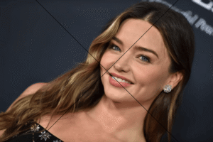 Miranda Kerr Smiling on Red Carpet in Diamond Earrings Photo Print 6" x 4"