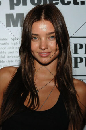 Miranda Kerr Youthful Glow in Casual Black Tank Top Photo Print 6"x4"