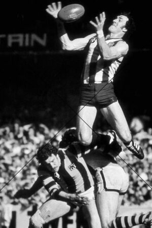Phil Baker’s Iconic High Mark – North Melbourne Photo Print 6"x4"