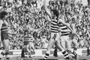 Larry Donohue Celebrates Another Major – Geelong Cats Glory Photo Print 6"x4"