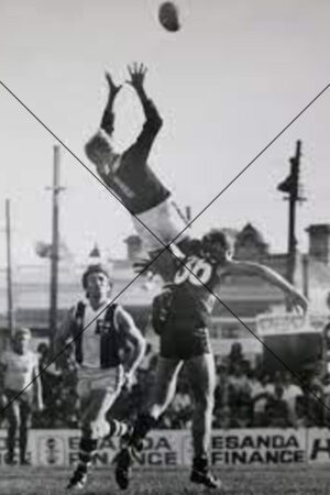 Trevor Barker Soars Above the Pack Photo Print 6"x4"