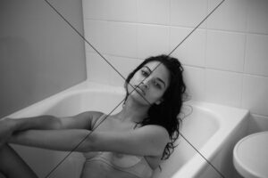 Shanina Shaik Bathtub Black & White – 6"x4" Photo Print