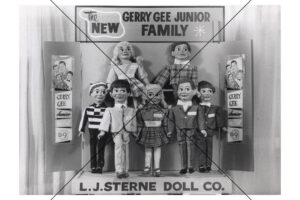 L.J. Sterne Doll Co. Gerry Gee Junior Family Display Photo Print 6" x 4"