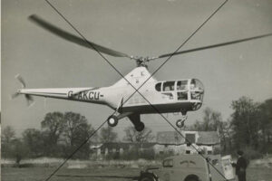 Vintage Helicopter Delivering Royal Mail Photo Print 6" x 4"