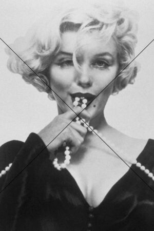 Marilyn Monroe Iconic Pearl Necklace Portrait Photo Print 6" x 4"