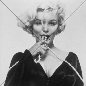 Marilyn Monroe Playful Pearl Necklace Photo Print 6" x 6"