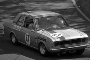 Bob Inglis Cortina Easter Meeting Bathurst 1970 Photo Print 6" x 4"