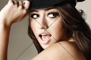 Gabriella Cilmi Close-Up Tipping Hat Photo Print 6" x 4"