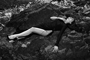 Lana Del Rey on Rock in Black Dress (B&W) Photo Print 6" x 4"