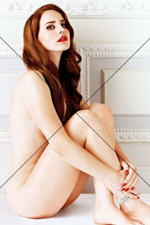 Lana Del Rey Nude Seated Side Pose Photo Print 6" x 4"
