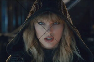 Taylor Swift in Hooded Cloak Close-Up Photo Print 6" x 4"