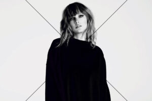 Taylor Swift in Black Sweater Full Pose Photo Print 6" x 4"