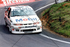 Brock MobilNet Commodore Turns Hard 1995 Bathurst 1000 Photo Print 6" x 4"