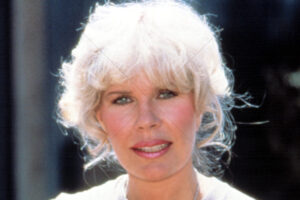 Loretta Swit Close-Up with Short Blonde Hair 6" x 4" Photo Print