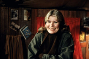 Loretta Swit Smiling Inside M*A*S*H Tent 6" x 4" Photo Print