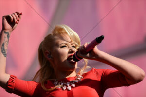 Close-Up Singing Shot Of Iggy Azalea Photo Print 6" x 4"