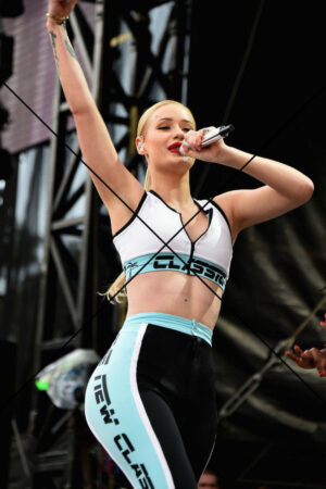Iggy Azalea in New Classic Crop Top & Leggings Photo Print 6" x 4"