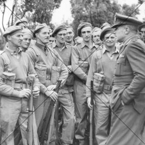 Australian Soldiers Talking With Commander Watsonia Camp 1945 Photo Print 6" x 6"
