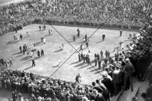 Crowded Paddock Area on Race Day Melbourne Cup 1936 Photo Print 6" x 4"
