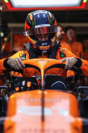 Oscar Piastri Focused in Cockpit 6" x 4" Photo Print