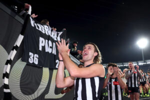Darcy Moore Clapping and Smiling at Fans 6" x 4" Photo Print