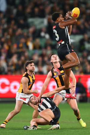 Isaac Quaynor Takes Spectacular Mark 6" x 4" Photo Print