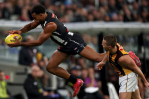 Isaac Quaynor Secures Ball Mid-Air 6" x 4" Photo Print