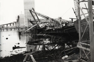 West Gate Collapse Wreckage in Water 6" x 4" Photo Print