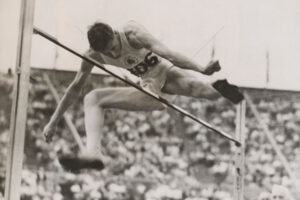 John Winter Winning High Jump - London 1948 6" x 4" Photo Print