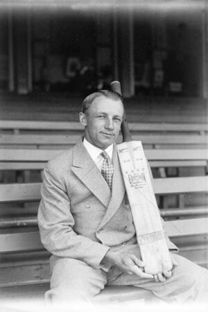 Don Bradman with Signature Sykes Bat 6" x 4" Photo Print