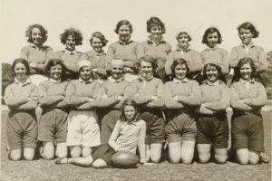 Girls Rugby Union Team in Jerseys c.1930s 6" x 4" Photo Print