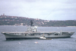 Melbourne Departs 6" x 4" Photo Print