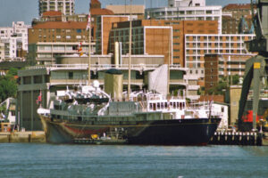 Ones Yacht 6" x 4" Photo Print