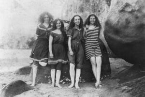 Early 1900s Women's Fashion Scene, Victoria Australia 6" x 4" Photo Print