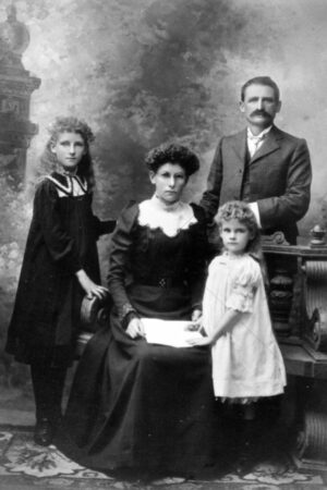 Early 1900s Women's Fashion Scene, Victoria Australia 6" x 4" Photo Print