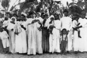 Young Aboriginal Women With Their Babies, Mapoon 1914 6" x 4" Photo Print