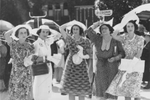 Five Women At The Races Brisbane 1938 6" x 4" Photo Print