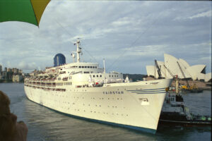 Fairstar February 1990 Australia Cruise Ship 6" x 4" Photo Print
