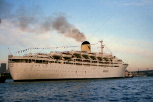 Fairstar Australia Cruise Ship 6" x 4" Photo Print