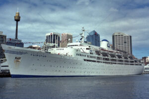 Fairstar Australia Cruise Ship 6" x 4" Photo Print