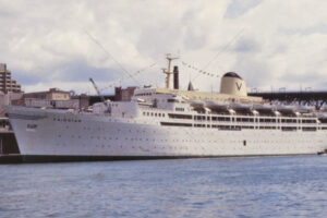 Fairstar Australia Cruise Ship 6" x 4" Photo Print
