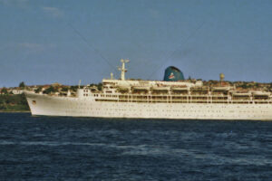 Fairstar Australia Cruise Ship 6" x 4" Photo Print