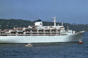 Fairstar Australia Cruise Ship 6" x 4" Photo Print