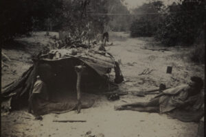 Australian Aboriginal Man And Woman At The Entrance To Their Wurlie Coen 1936 6" x 4" Photo Print