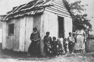 Women And Children Standing Outside A Building At Myora Mission Stradbroke Island 6" x 4" Photo Print