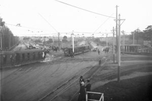 Trams Returning From Randwick Races 6" x 4" Photo Print