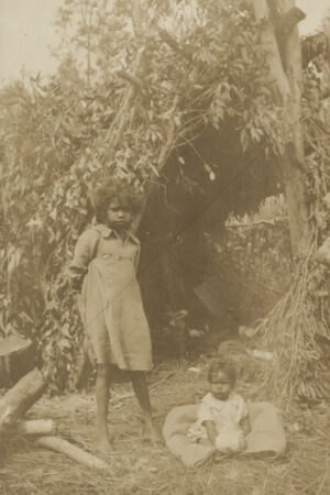 Baby And Young Girl In Front Of A Bush Hut Ravenshoe O 6" x 4" Photo Print