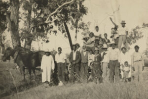 People Beside Wagon And Children Woorabinda 6" x 4" Photo Print
