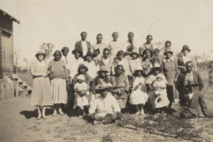 Woorabinda School And AIM Mission Members 6" x 4" Photo Print