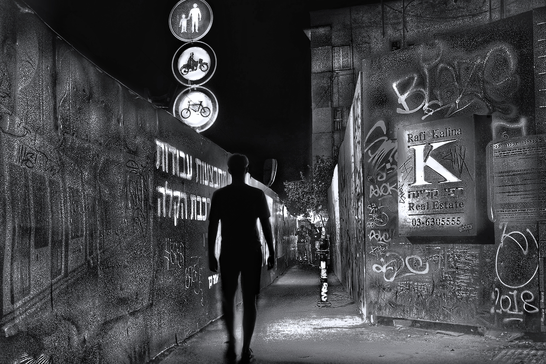 The World In Black And White 6" x 4" Photo Print